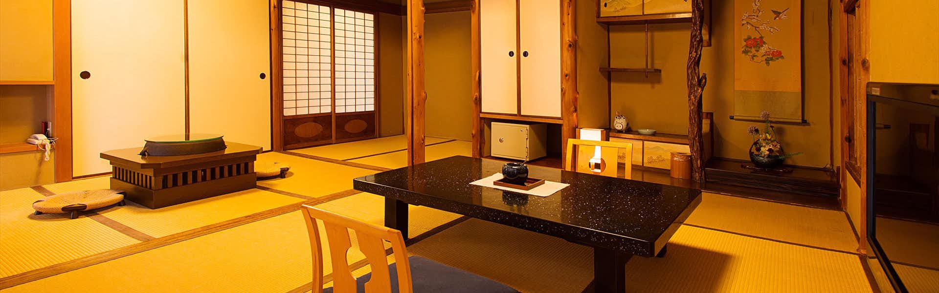 Kaiseki Inn Shiori, Japan