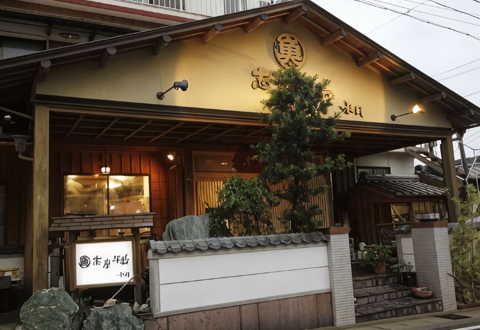 "Hidden Inn of Flavors" Kassen Ryokan Shima Peninsula