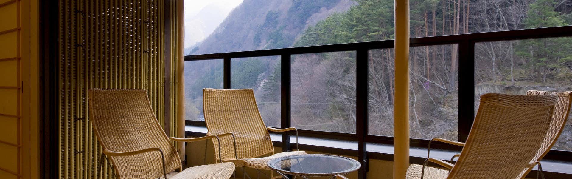Nishiyama Onsen Keiunkan, Yamanashi Prefecture
