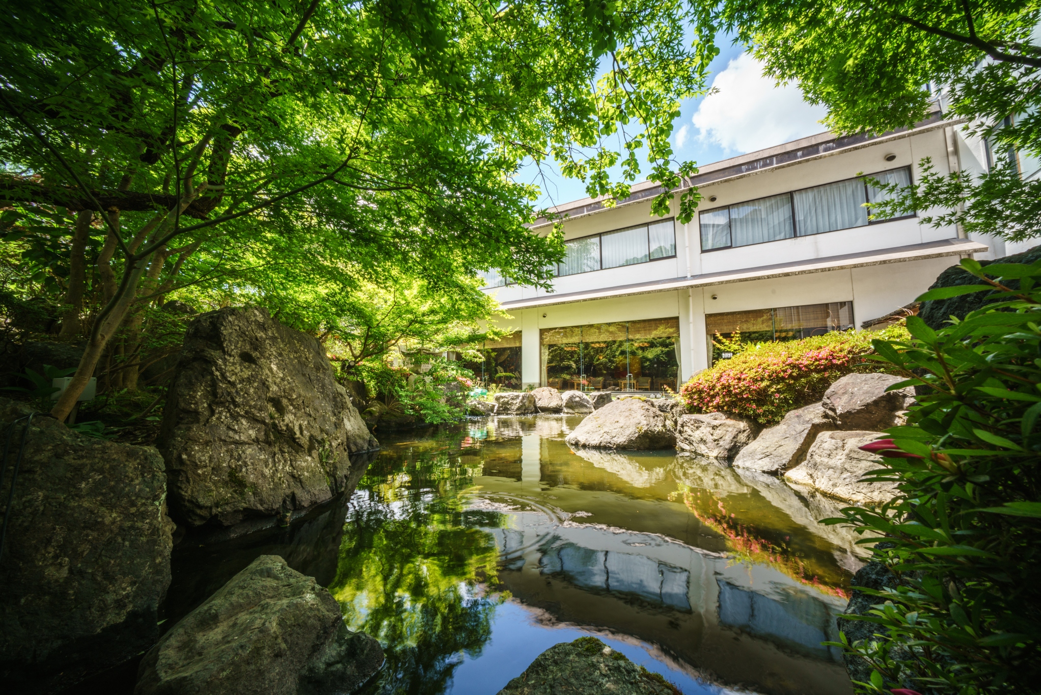 Accommodation Overlooking the Echigo Plain and Yahiko Mountain Range - Hoho -