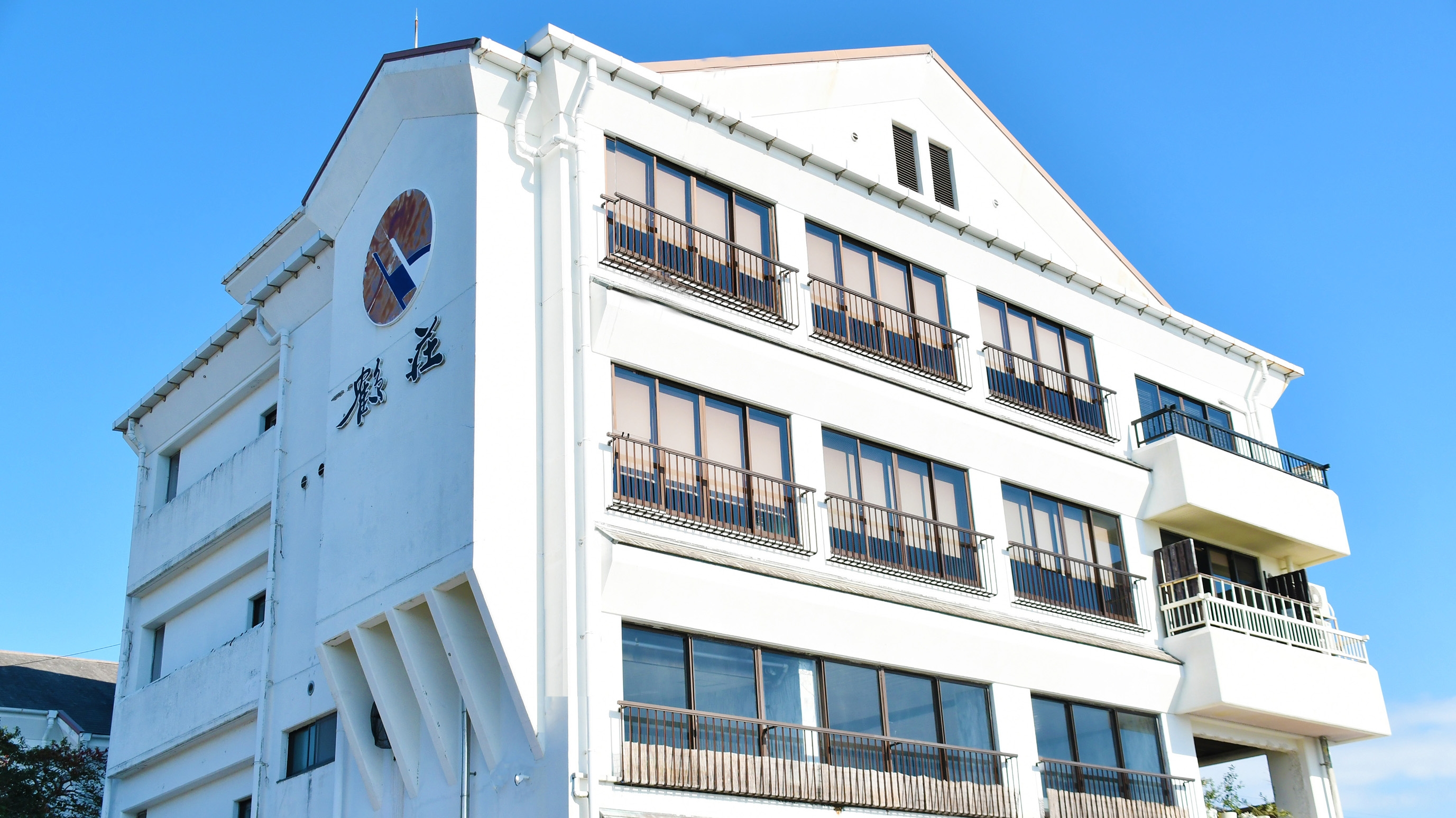 Tsuru-so Inn: Takezaki Crab and Japanese Sake
