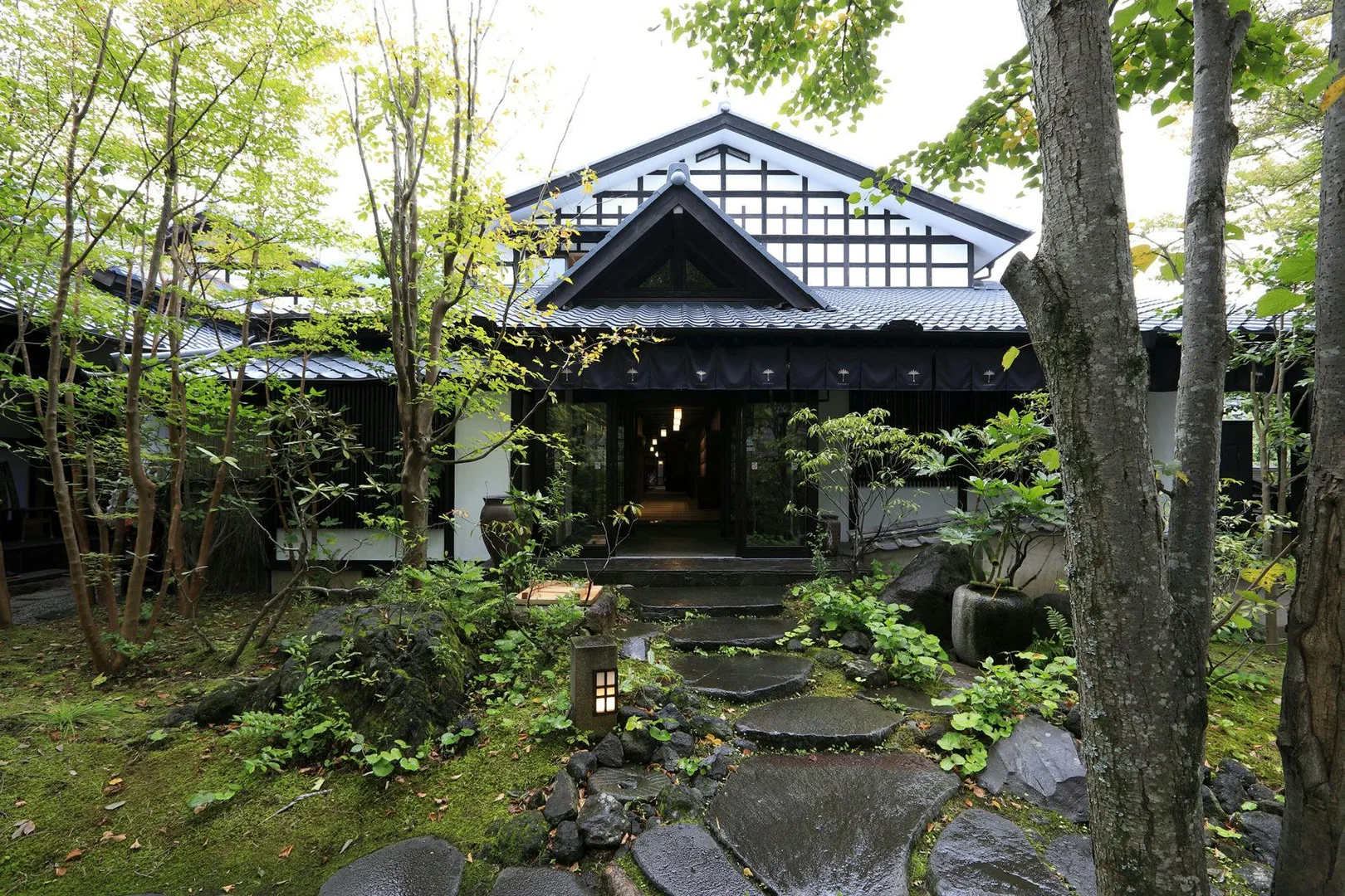 Yufuin Onsen Souan Cosmos