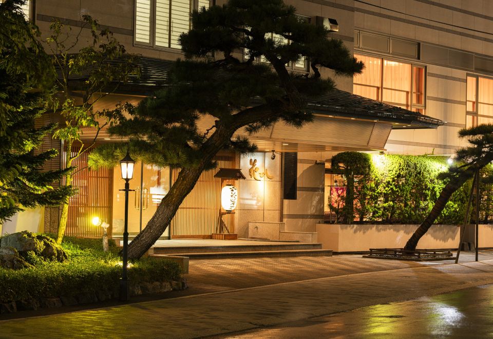 Hakodate Yunokawa Onsen Hanabishi Hotel